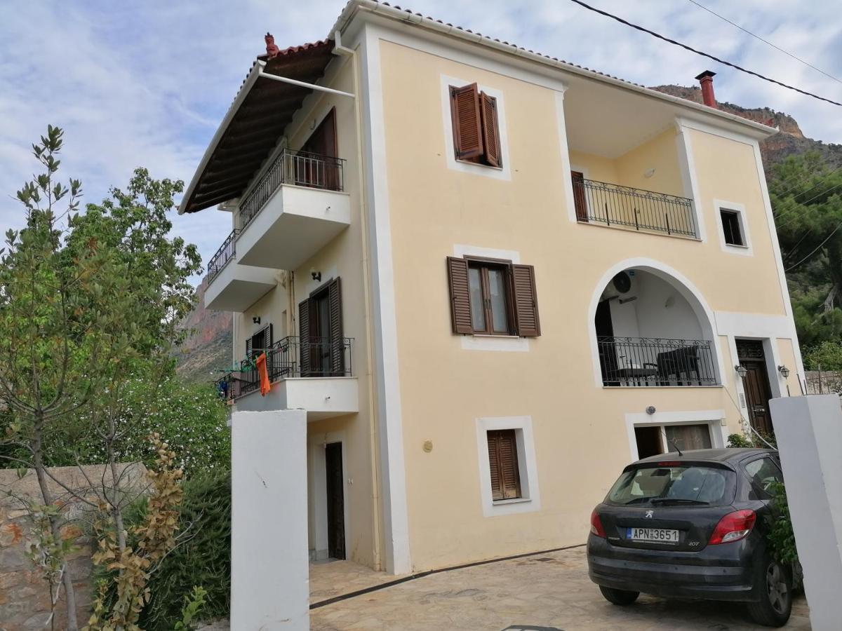 Apartment Theodoros Leonídion Exterior foto